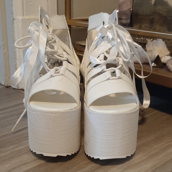 Y.R.U Medusa chunky platform lace ups - Picture 4 of 8